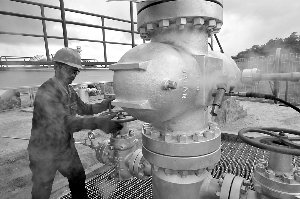 �؟��ܼ{�롰ʮ���塱Ҏ(gu��)�� 700�|�Ј��u���_��